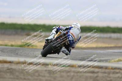 media/May-03-2025-CRA (Sat) [[22b18d099a]]/Races/Race 2/
